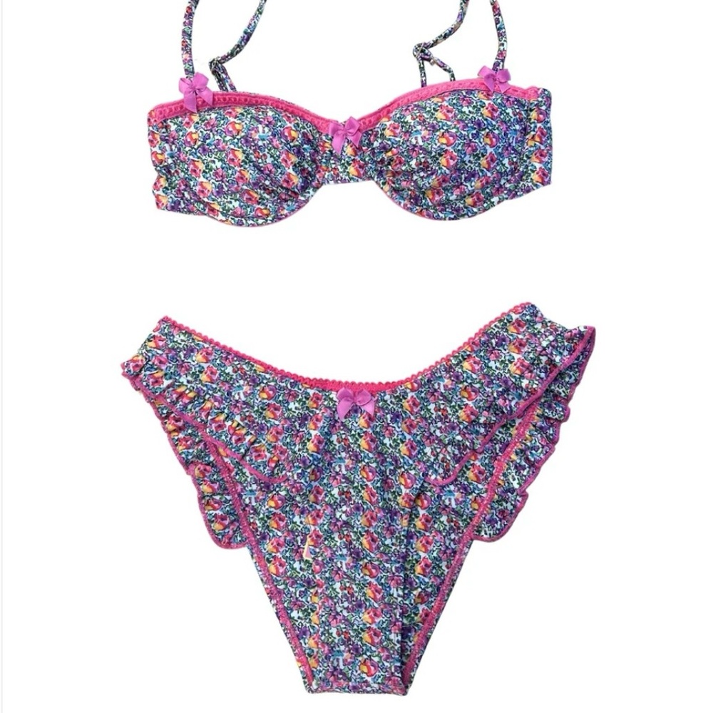 Strawberry Milk Mob Saint Tropez Bikini